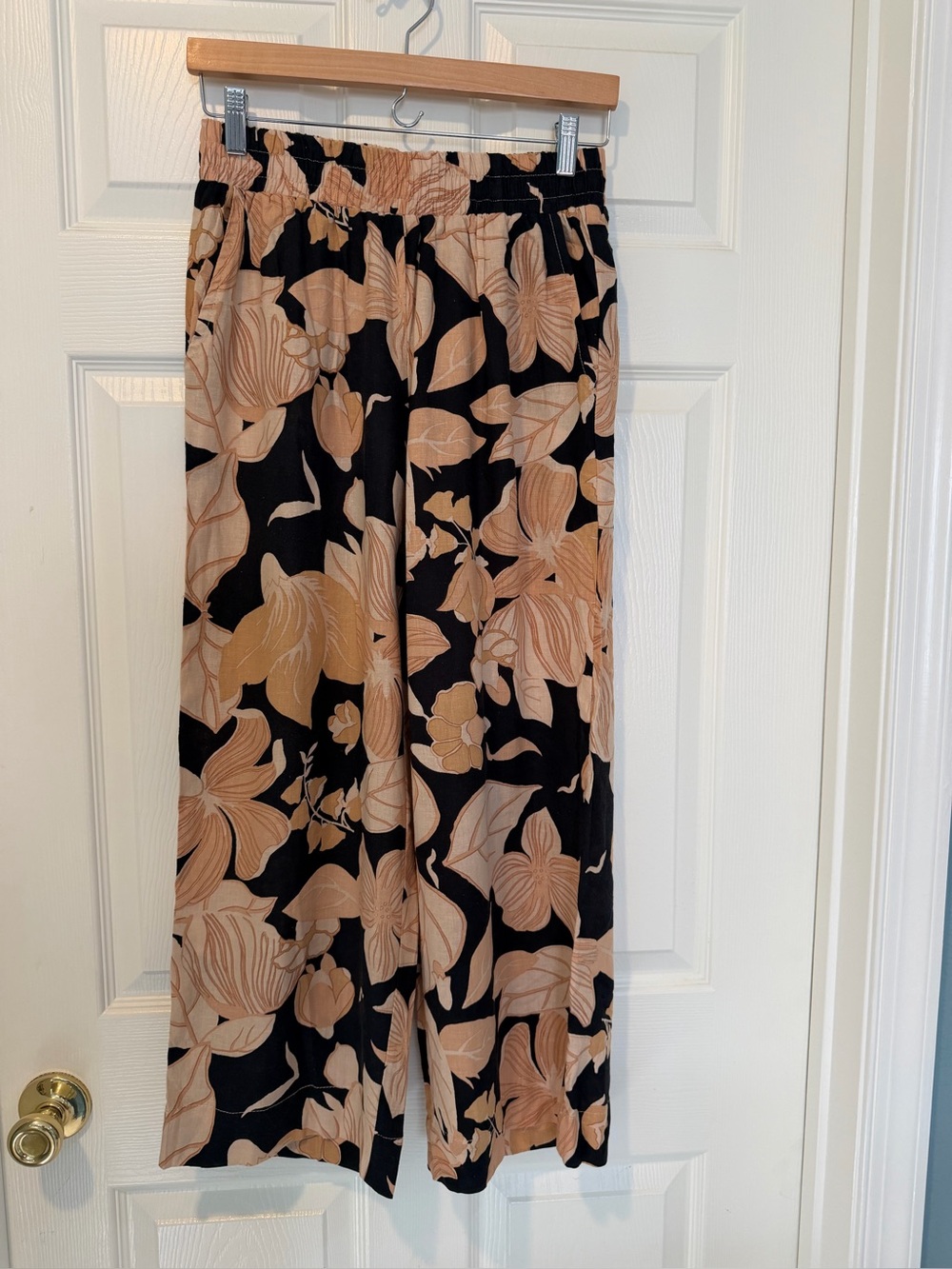 Rachel Zoe Wide Leg Black and Beige Floral Print Pants with Elastic Waist Size S